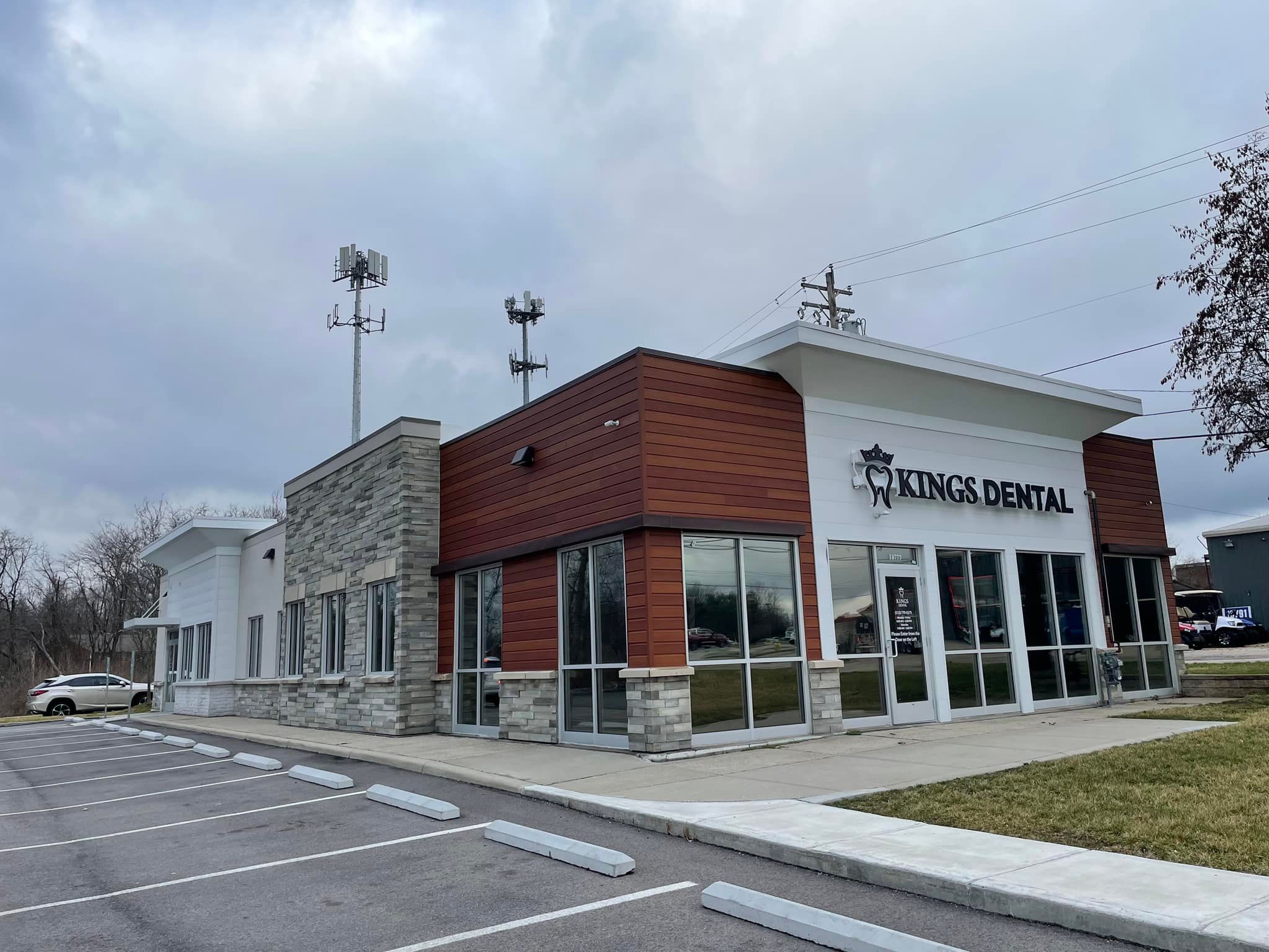 Kings Dental office exterior in Cincinnati, OH